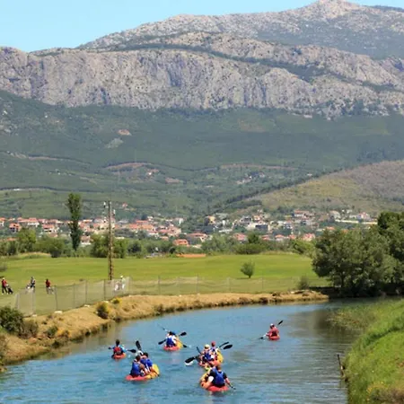 Daire Faro 20 M From The In Stobrec - *